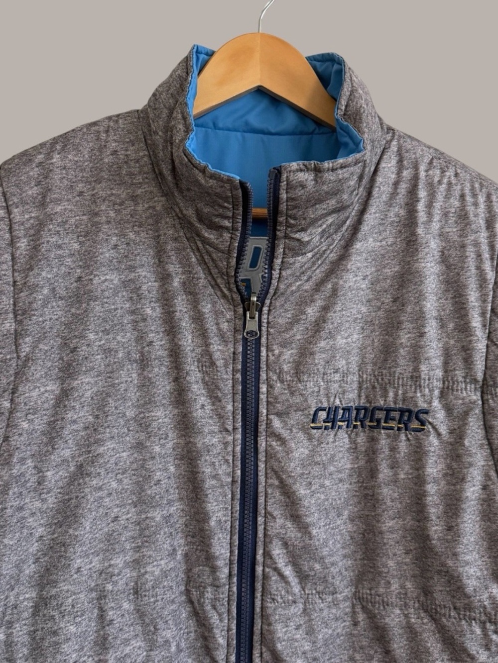 NFL Chargers Puffer Vest Medium Reversible Blue to Gray Full Zip G-111 - Picture 6 of 12